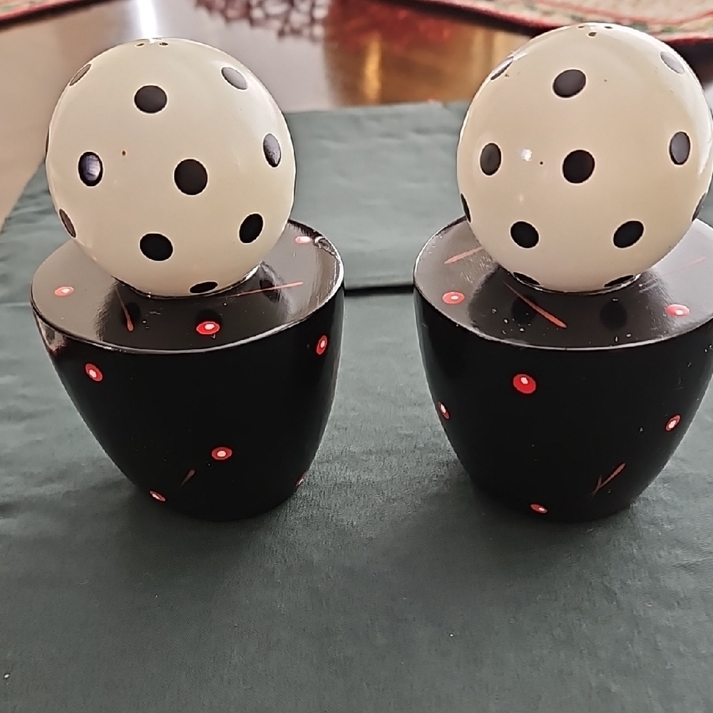 Polka Dot Salt and Pepper Shaker Set - Black and White